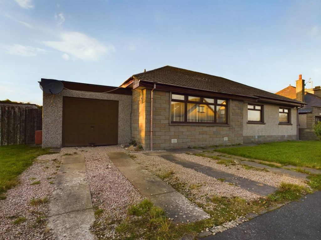 Property photo 2 of 31