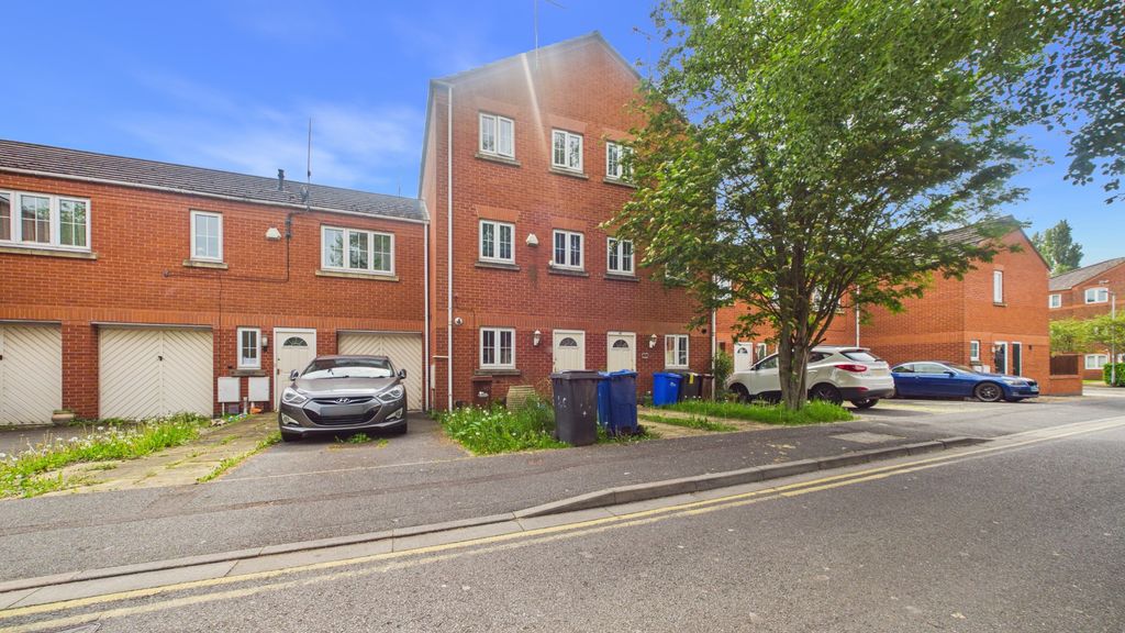 Property photo 1 of 17 3643132