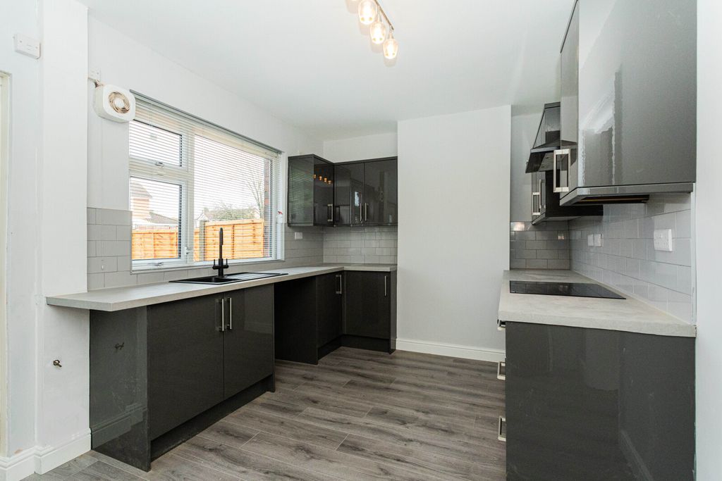 Property photo 2 of 19 Picture No. 03