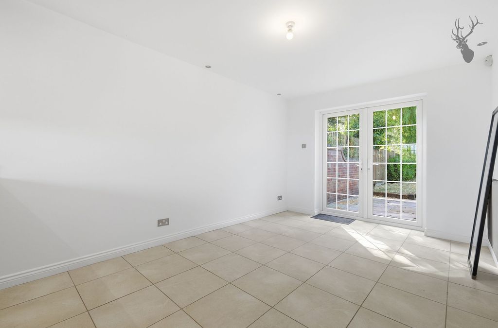 Additional image 7 of 4 bed semi-detached house for saleHigh Road, Epping CM16