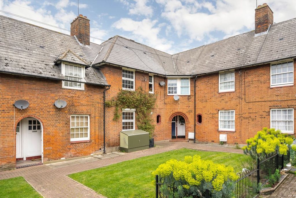 Property photo 1 of 9