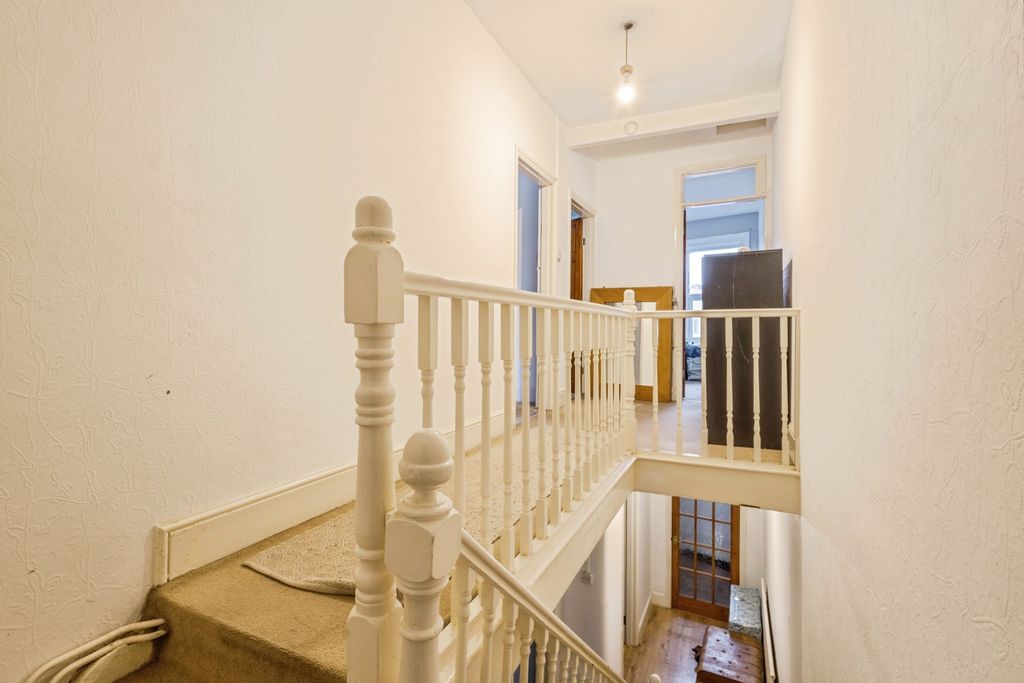 Additional image 12 of 4 bed terraced house for saleChurch Street, Highbridge TA9