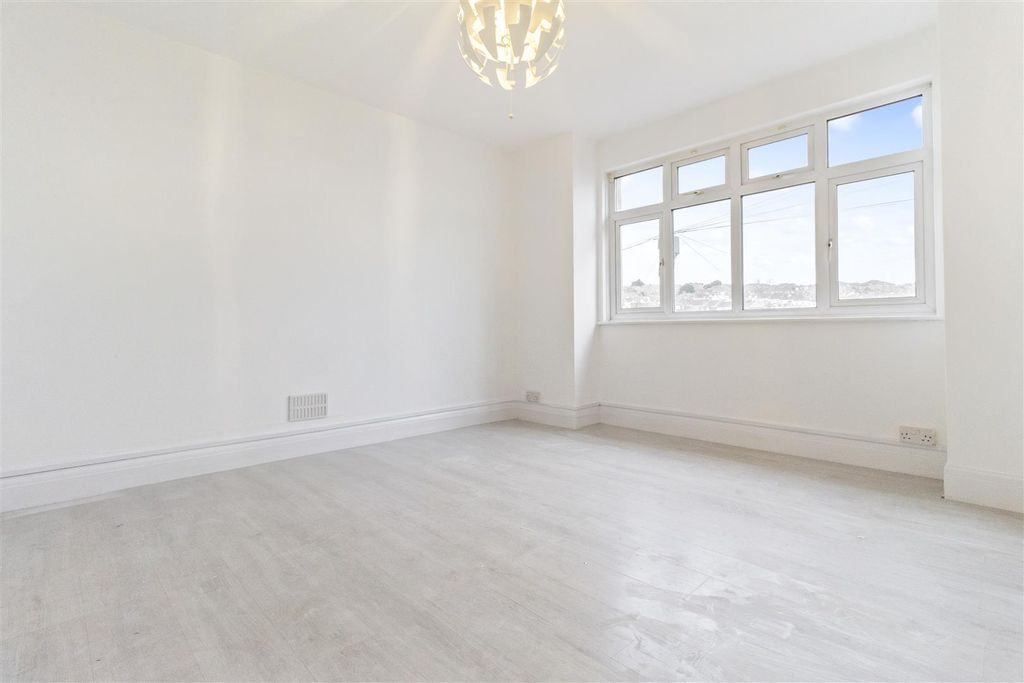 Property photo 2 of 12 4. 91 Stamner Court-002.Jpg