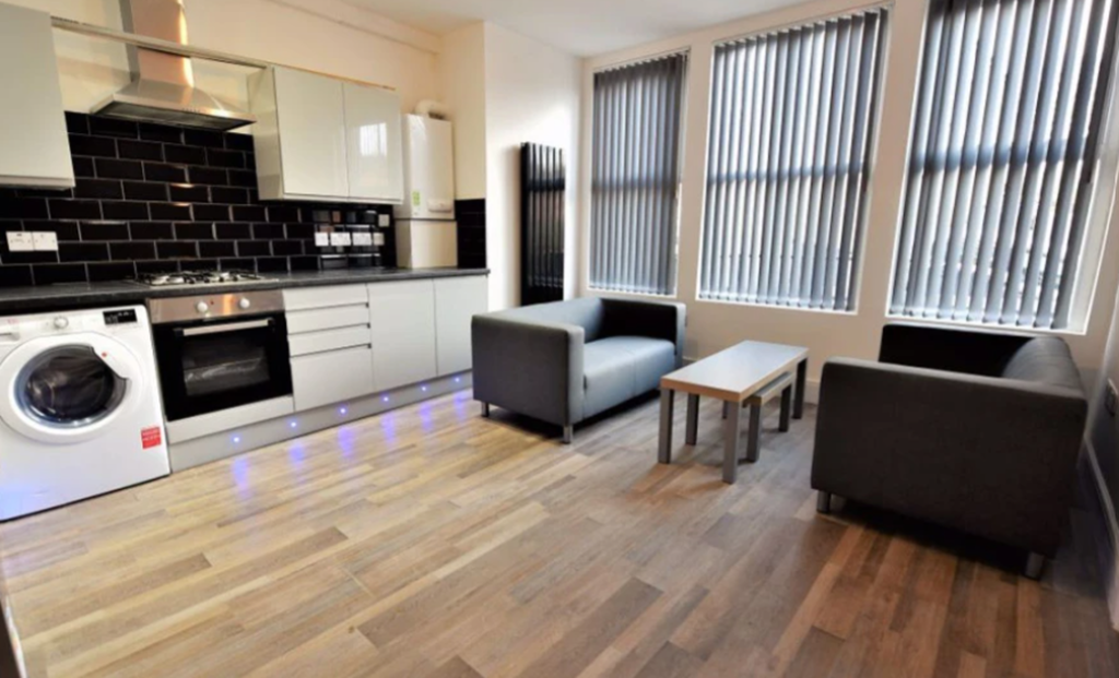 Property photo 1 of 6