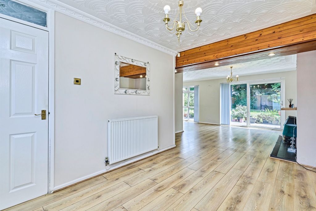 Property photo 2 of 23