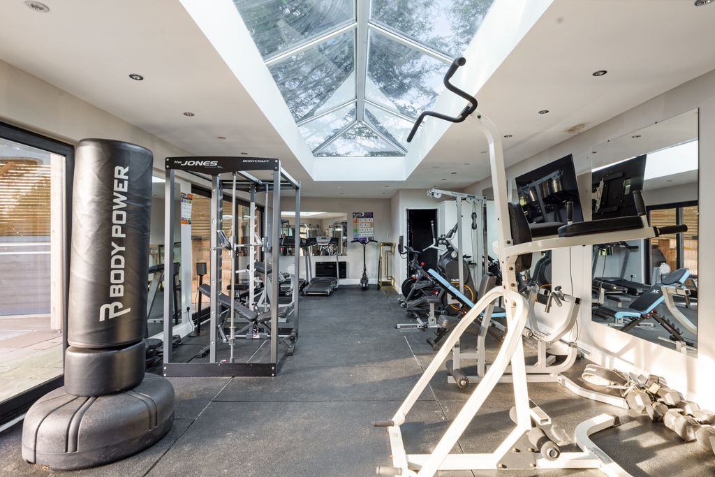 Property photo 3 of 26 Picture No. 13