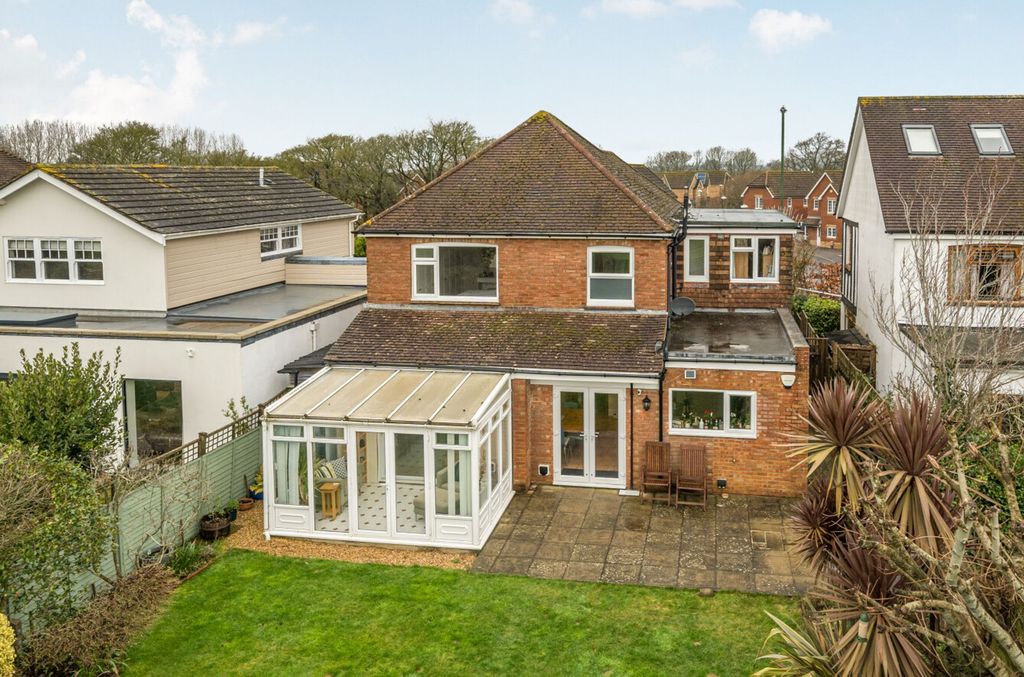 Property photo 2 of 21