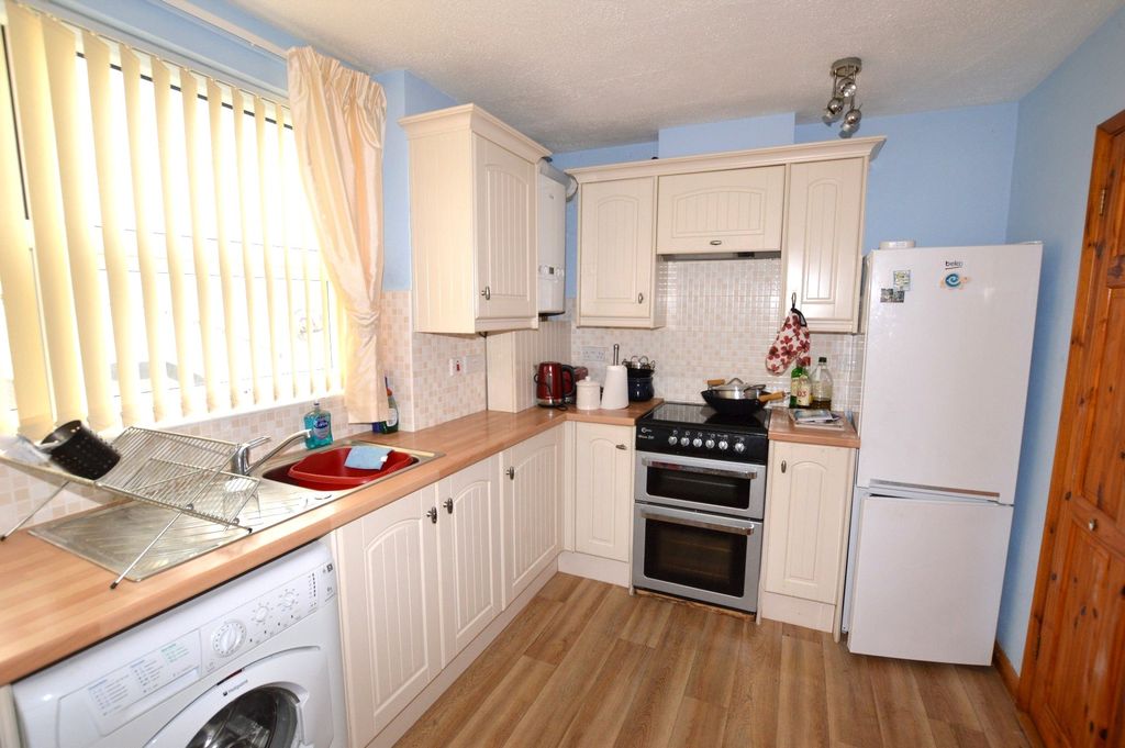 Property photo 2 of 13 Picture No. 11