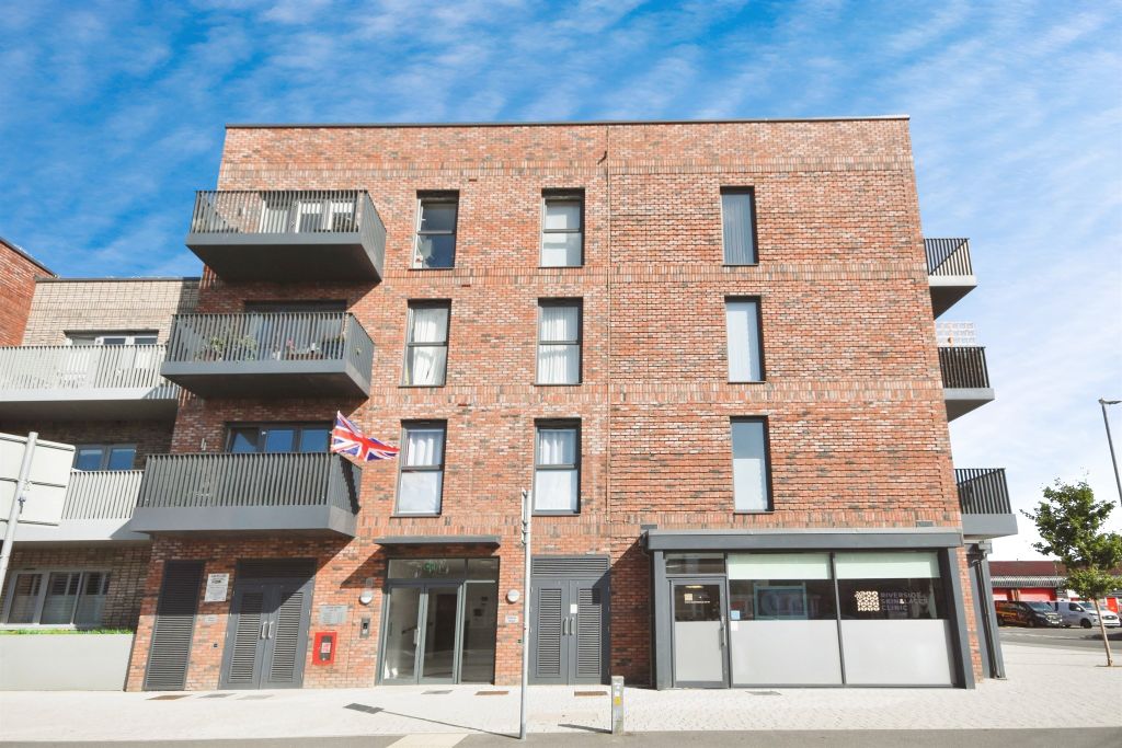 Property photo 1 of 16