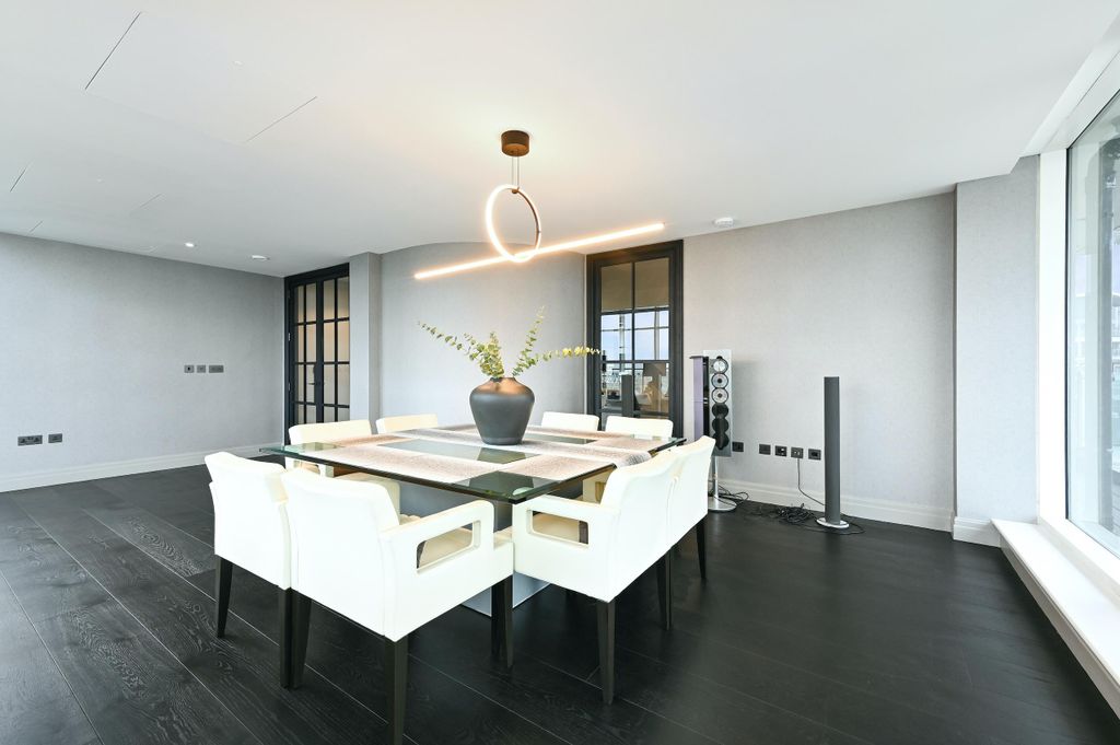 Property photo 2 of 36 Image