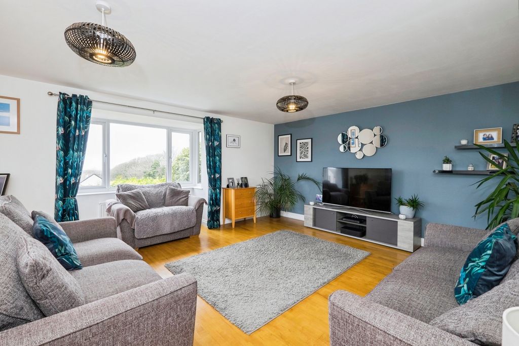 Property photo 2 of 18 Pbox-Img.Jpg