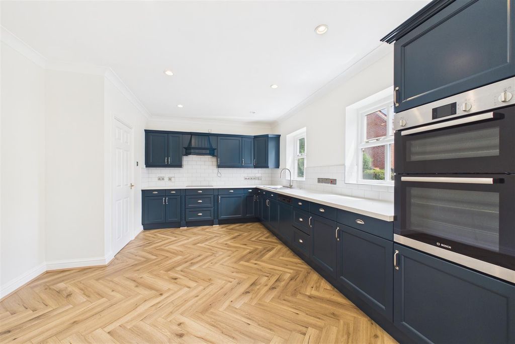Property photo 2 of 26 Open Plan Kitchen Diner