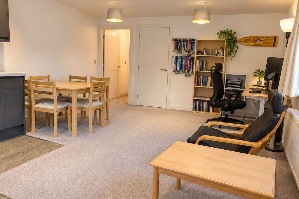 Property photo 3 of 4
