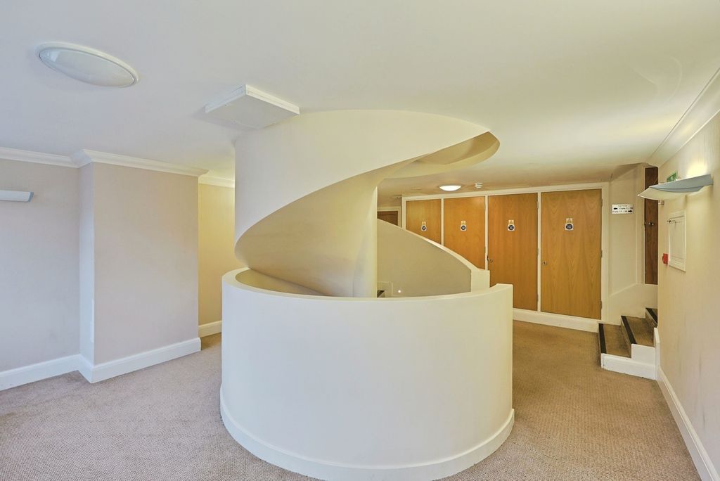 Property photo 2 of 9 Pbox-Img.Jpg