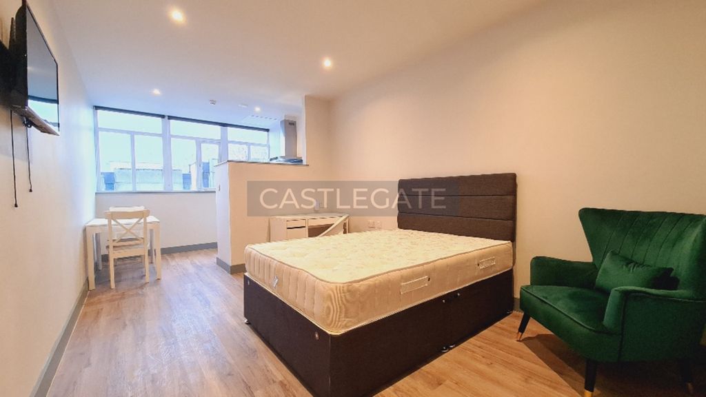 Property photo 1 of 8 Renaissance Works, Room 115, 103 New Street, Huddersfield, West Yorkshire, HD1 2Tw
