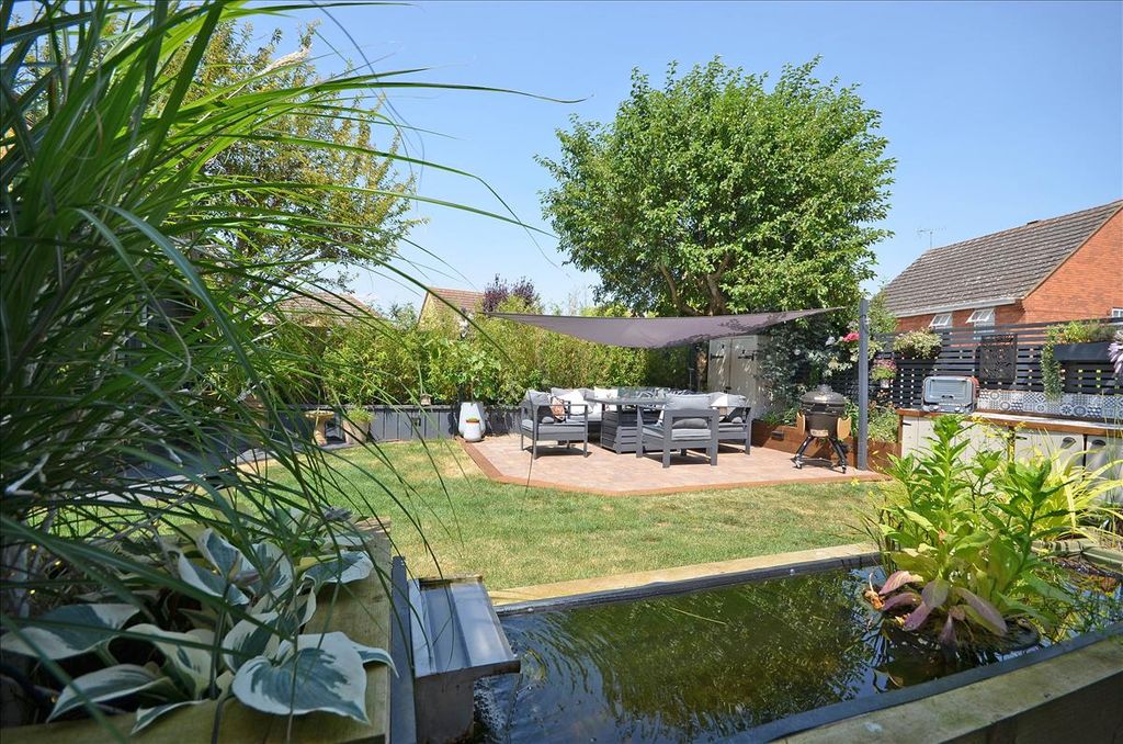 Property photo 3 of 25