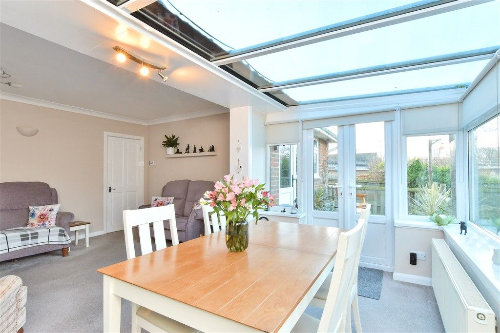 Property photo 3 of 13 Lounge/ Diner