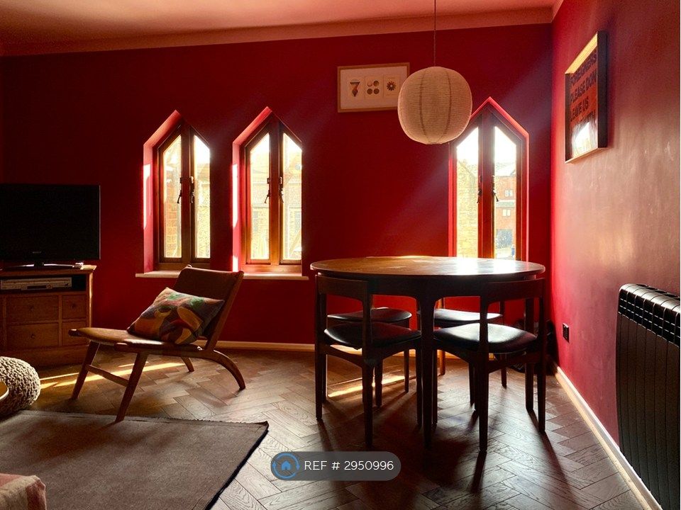 Property photo 2 of 5