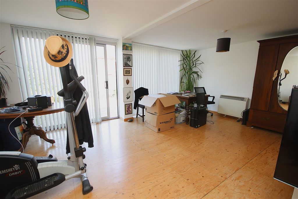 Property photo 3 of 9 Img_7440.Jpg
