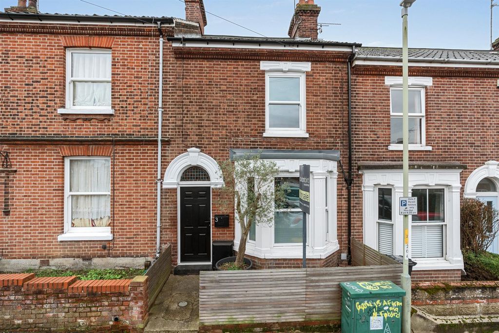 Property photo 1 of 21 3-Portersfieldrd-001.Jpg