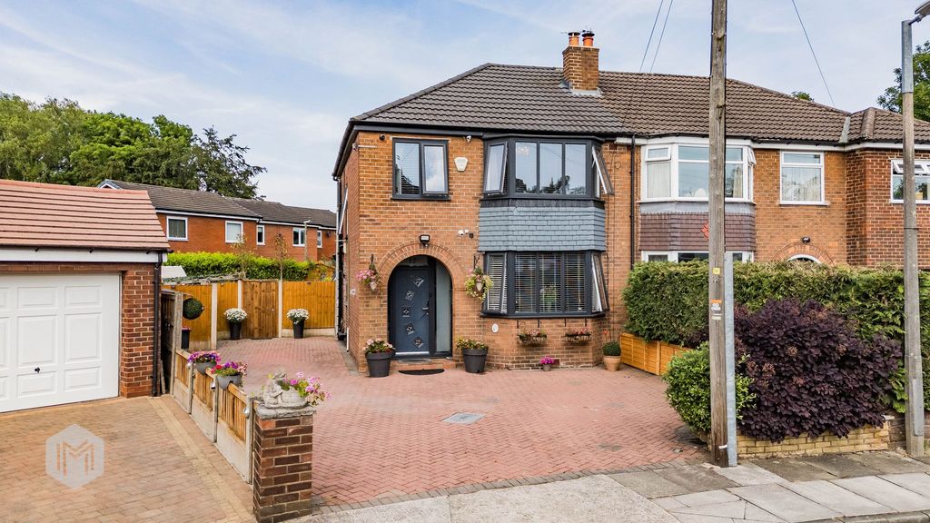 Property photo 1 of 33