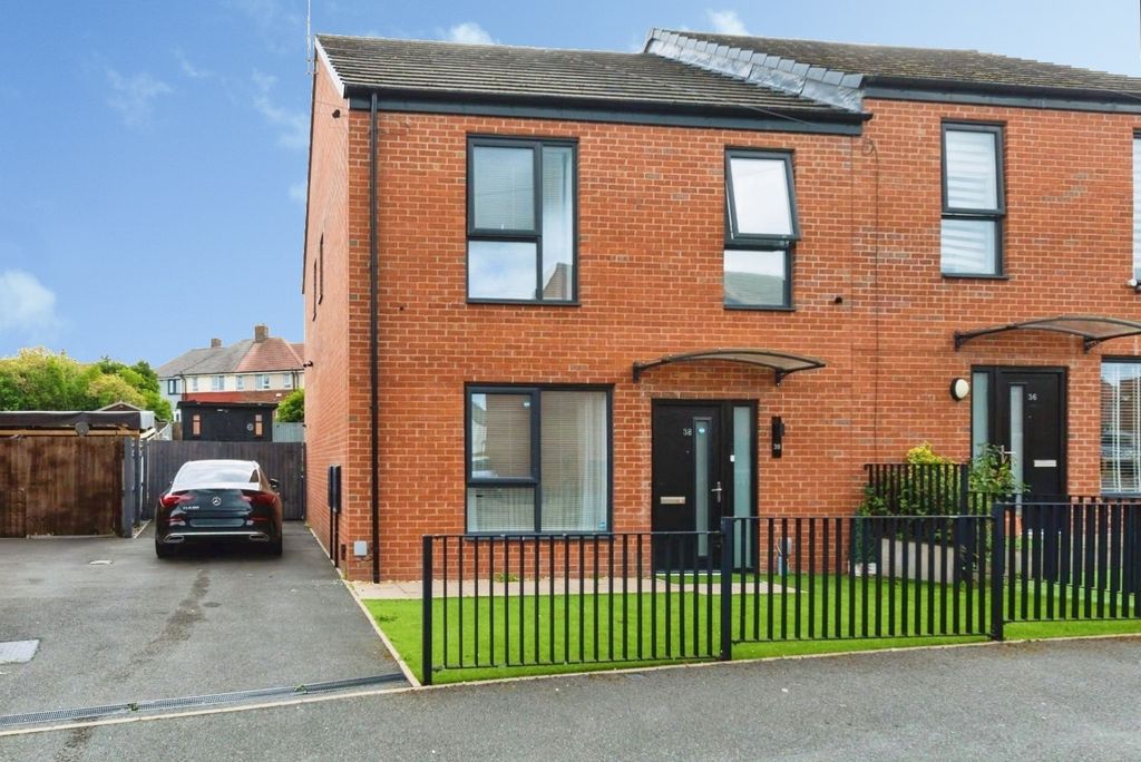 Property photo 1 of 23 Pbox-Img.Jpg