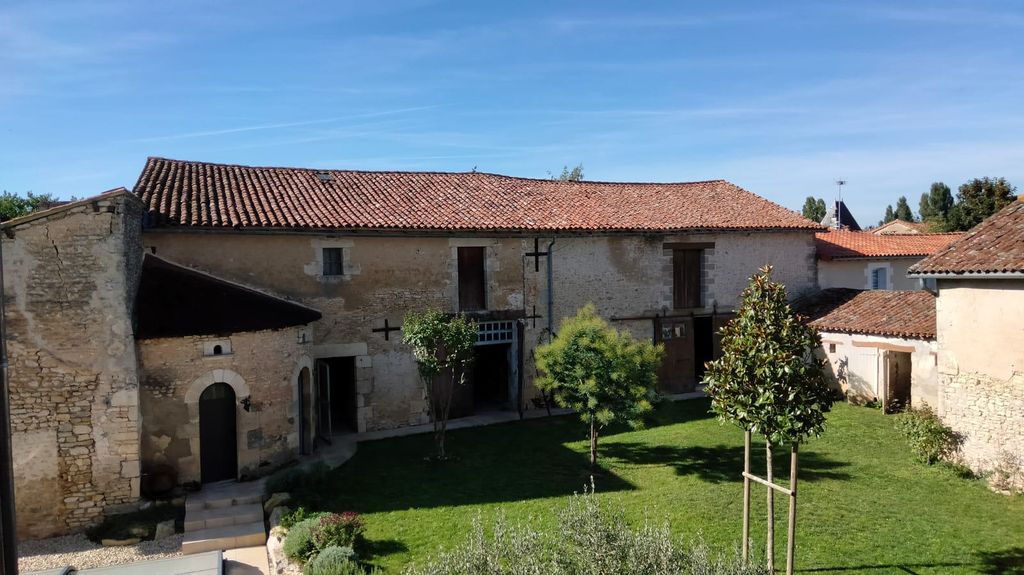 Property photo 2 of 30