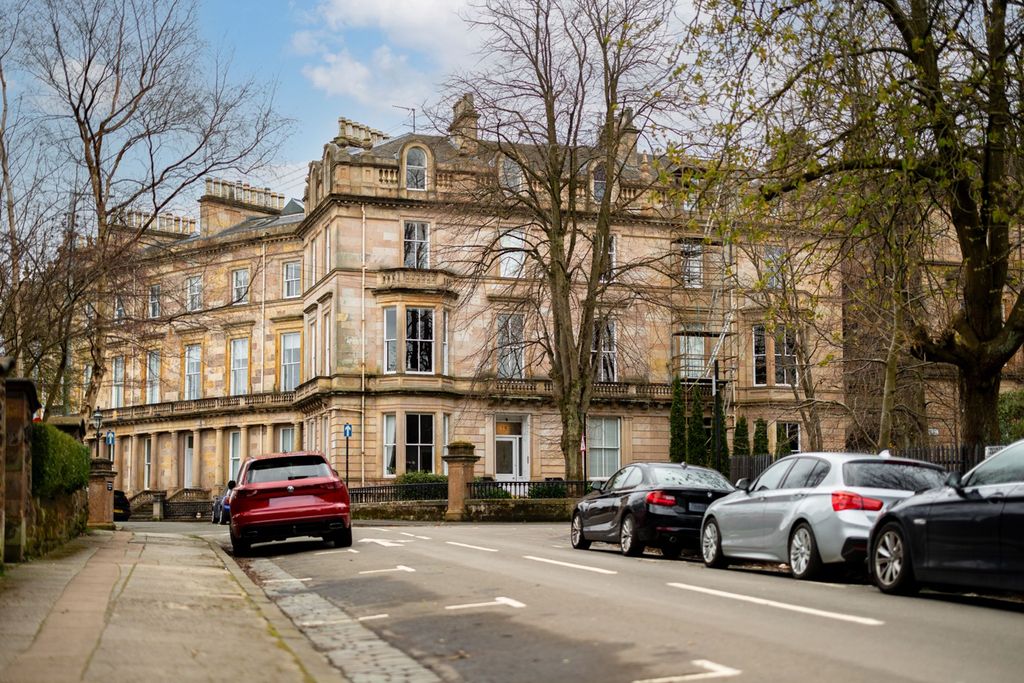 Property photo 1 of 32