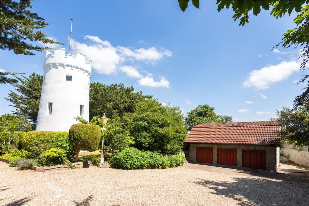 Property photo 3 of 21 Tower And Garage
