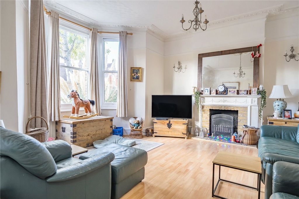 Property photo 3 of 24 Picture No. 22