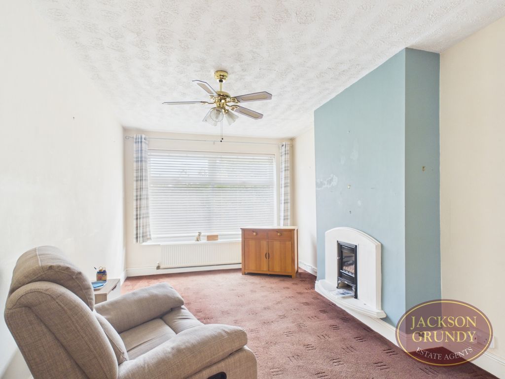 Property photo 3 of 14 Tithe Way