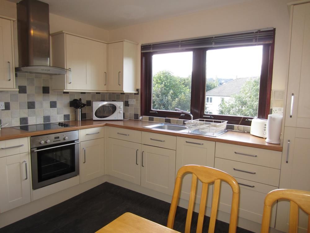 Property photo 2 of 9 012