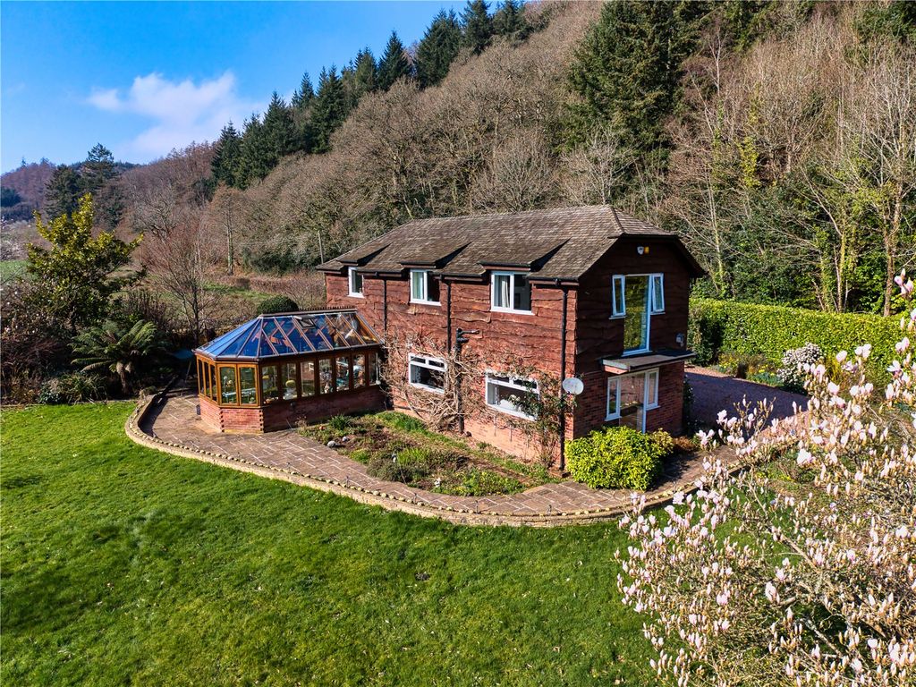 Property photo 3 of 23 Picture No. 31