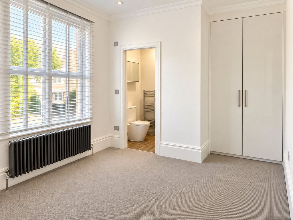 Property photo 3 of 11 Picture No. 14