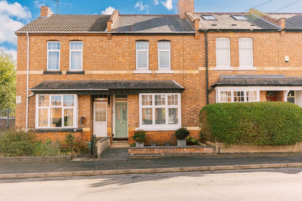 Property photo 1 of 31