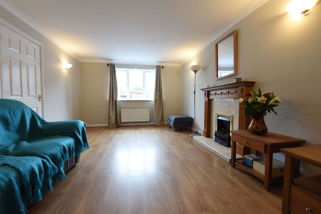 Property photo 3 of 24