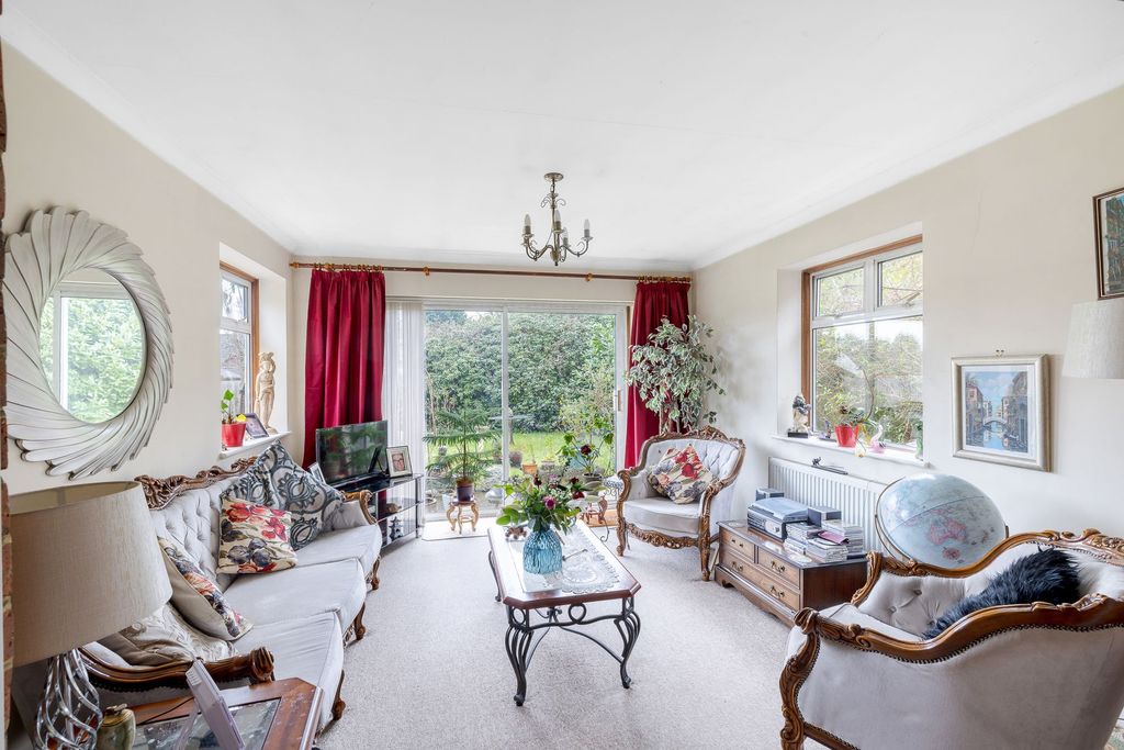 Property photo 2 of 14