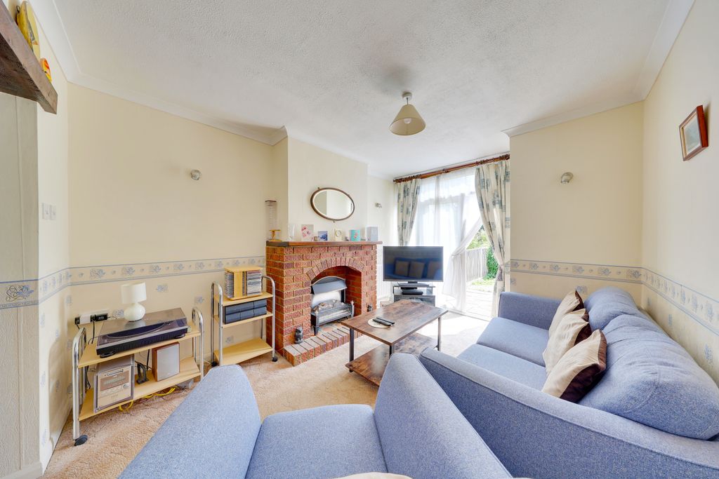 Property photo 2 of 14