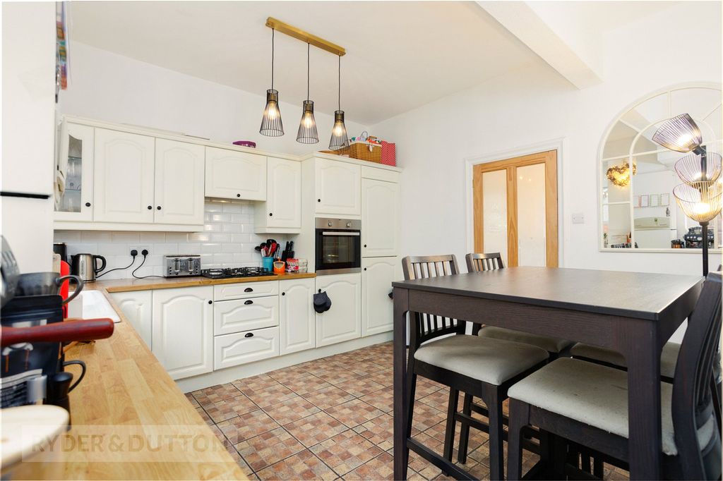 Property photo 2 of 21 Kitchen/Diner