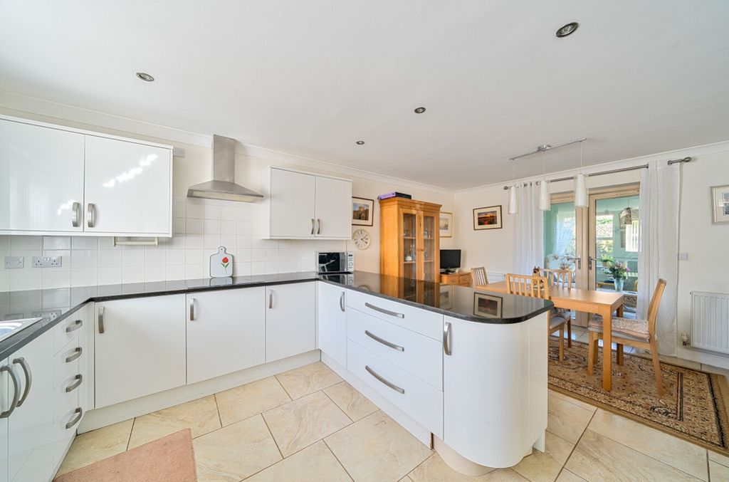 Property photo 3 of 27 1424409-11-69A8c29F2B56B