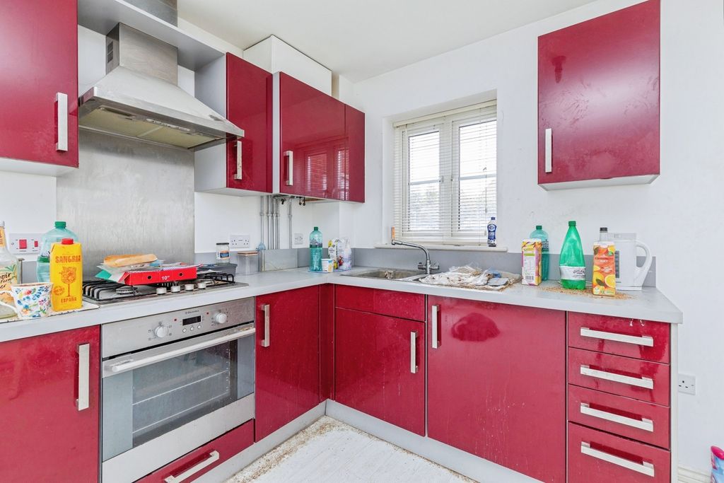 Property photo 2 of 16 Photo