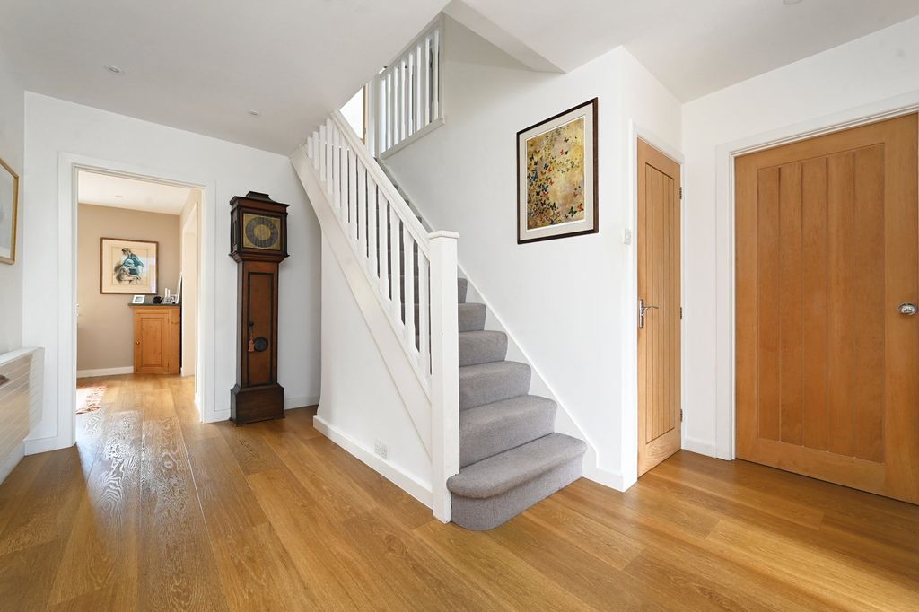 Property photo 2 of 16 Picture No. 85