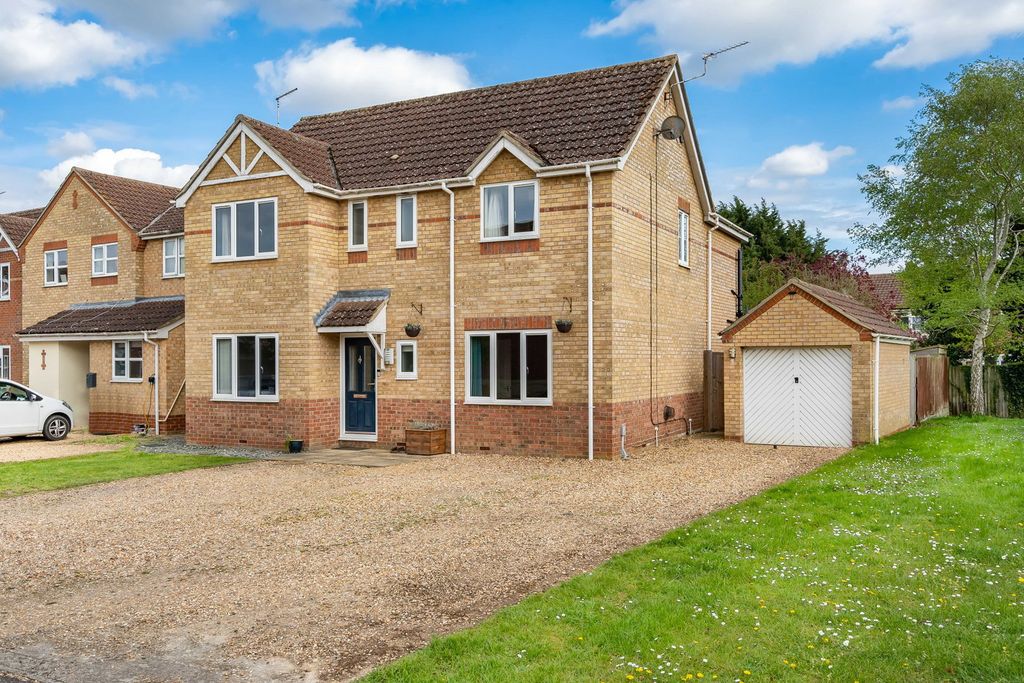 Property photo 1 of 28