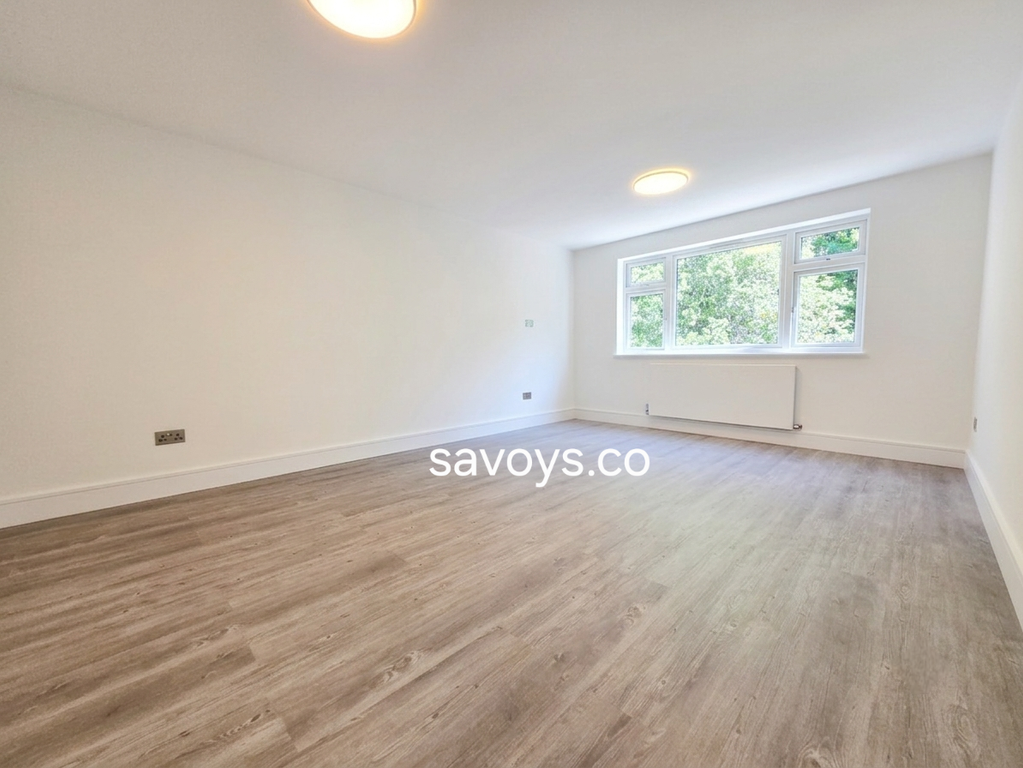 Property photo 3 of 10 Living Room