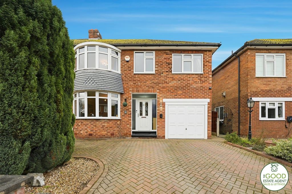 Property photo 2 of 40