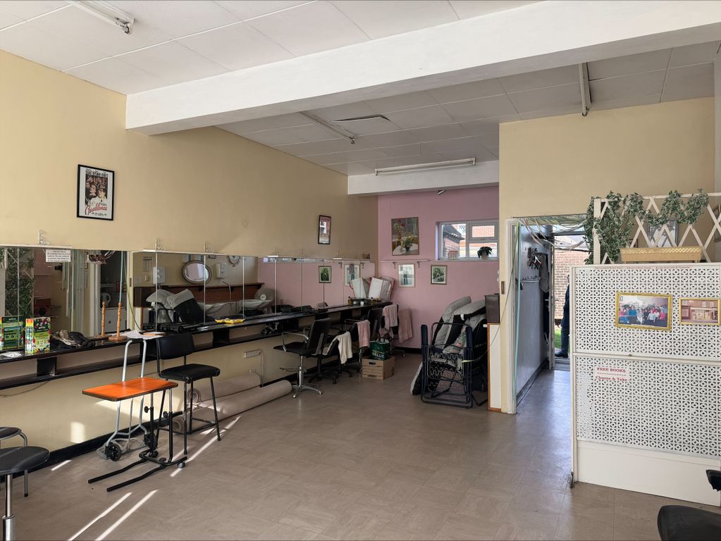 Property photo 3 of 10