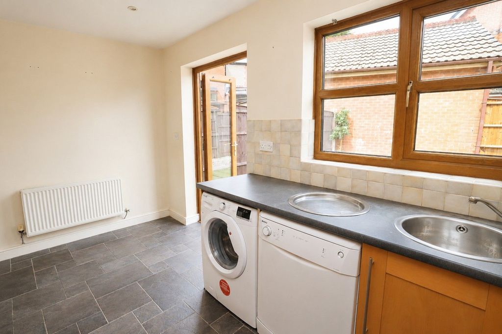 Property photo 3 of 29