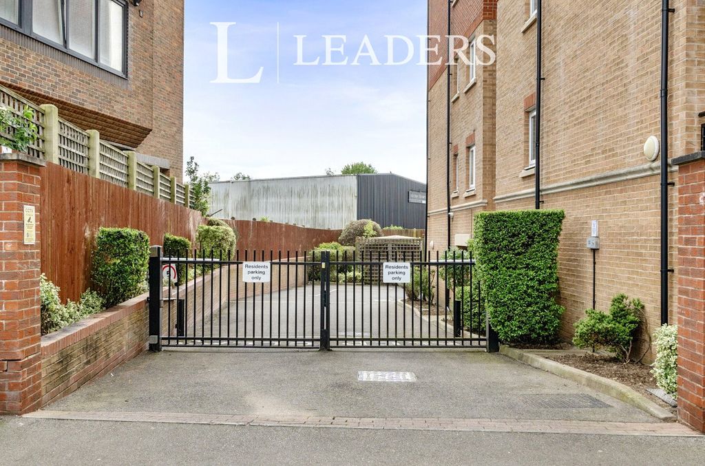 Property photo 1 of 20 Picture No. 25