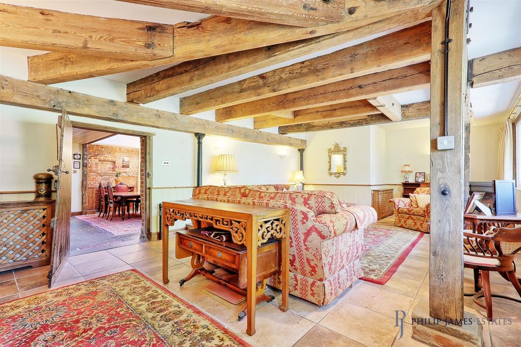 Property photo 3 of 30 Img_8195_6_7_Easyhdr-Interior3.Jpg