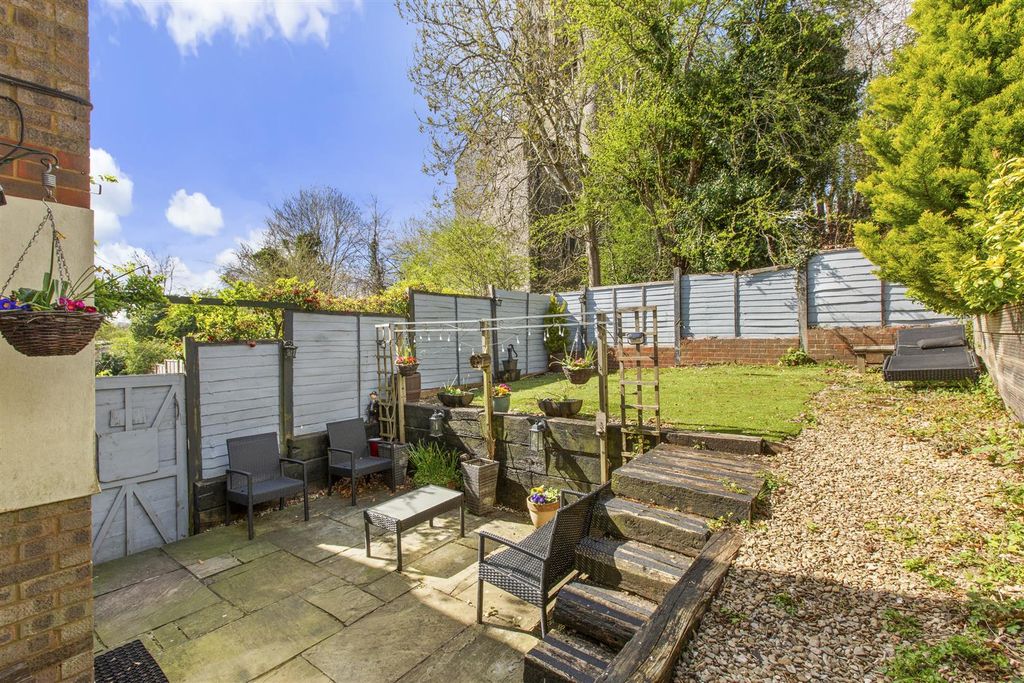 Property photo 2 of 11 Geralds Court-9.Jpg